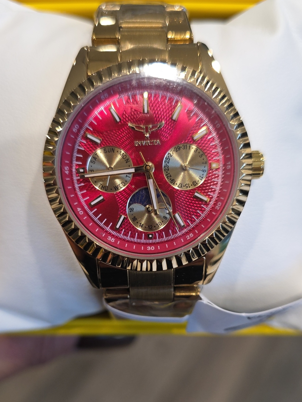 901.  Invicta Specialty I Model 69876 Ladies 38mm quartz Gold/fuschia